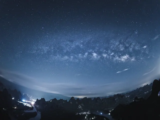 阳朔大面山银拱 2